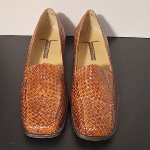 Trotters Brown Textured Flats